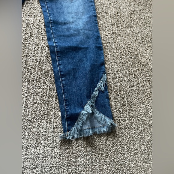 1822 denim - Picture 7 of 10